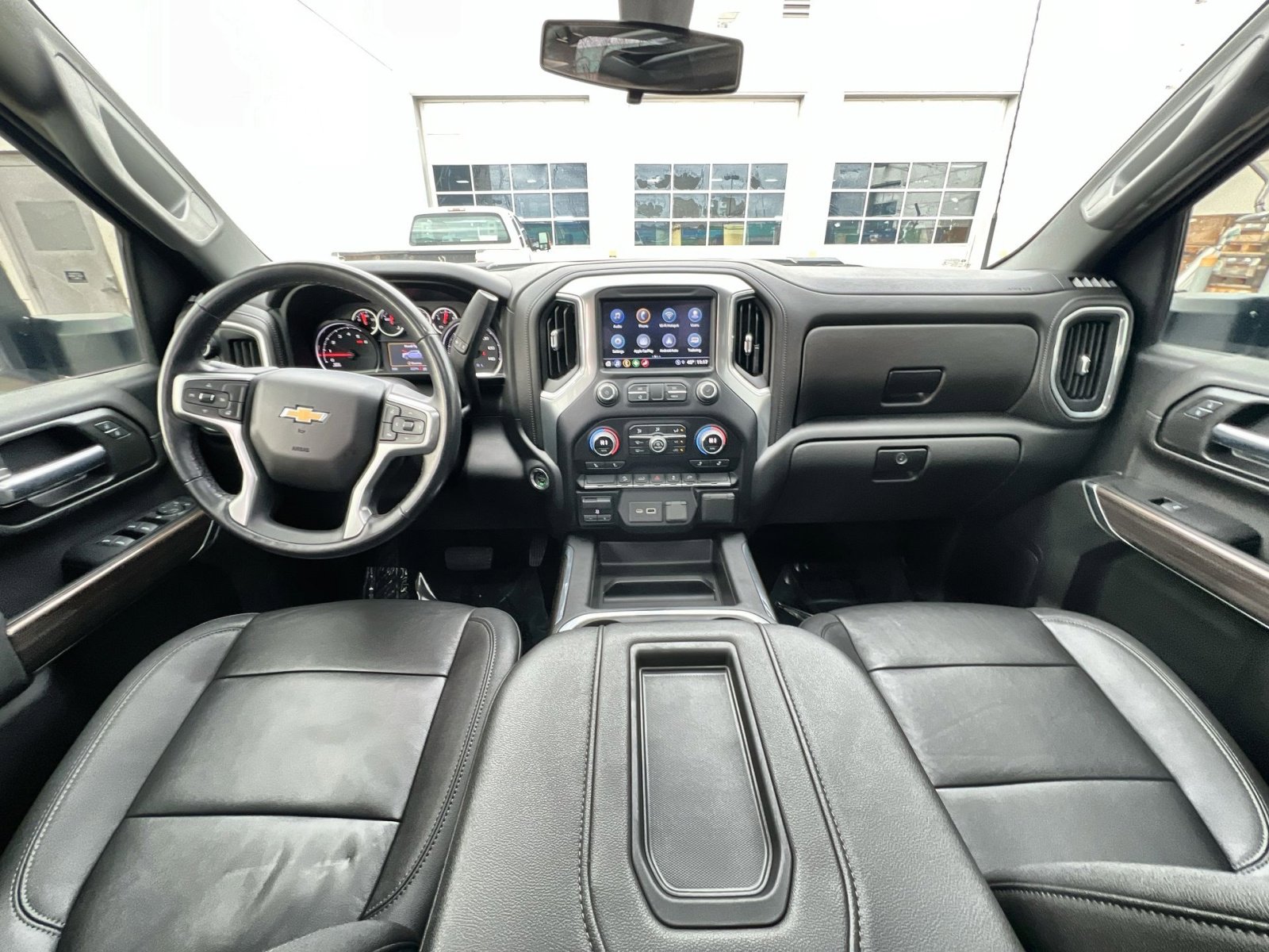 Used 2022 Chevrolet Silverado 2500 LT w/ Convenience Package image 22