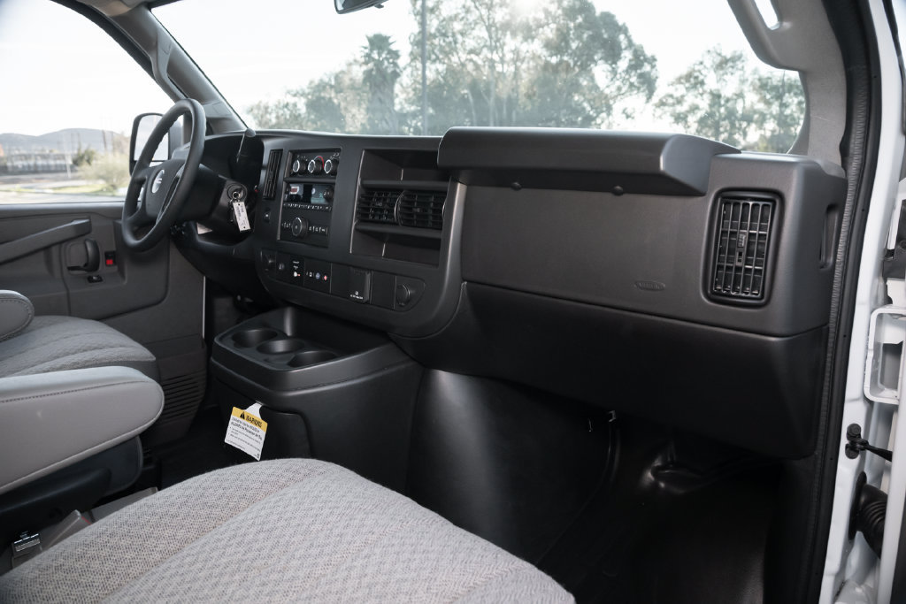 New 2025 GMC Savana 2500 Extended w/ Driver Convenience Package RWD image 33