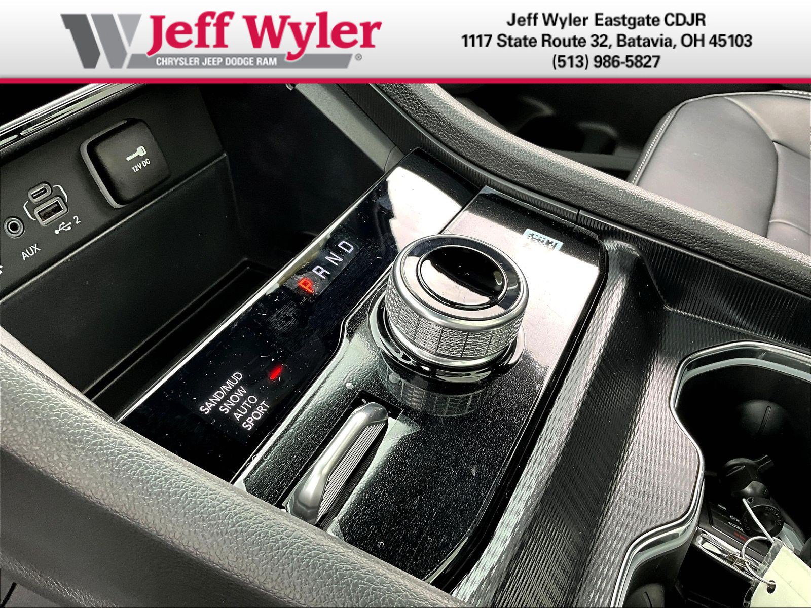 New 2026 Jeep Grand Cherokee Limited w/ Limited Altitude Package AWD/4WD image 12