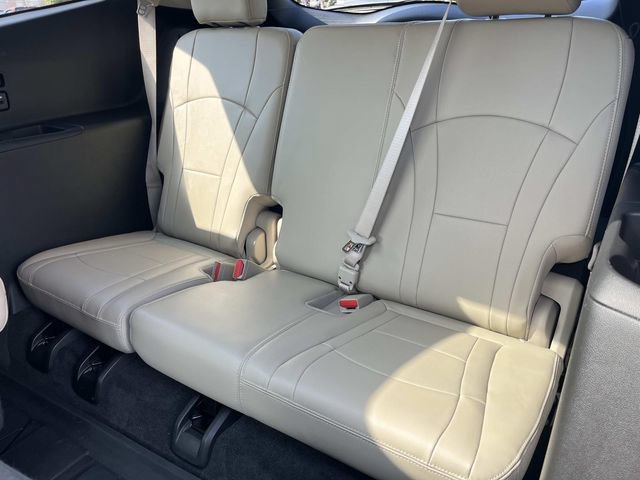 Used 2018 Buick Enclave Premium w/ Experience Buick Package FWD image 23