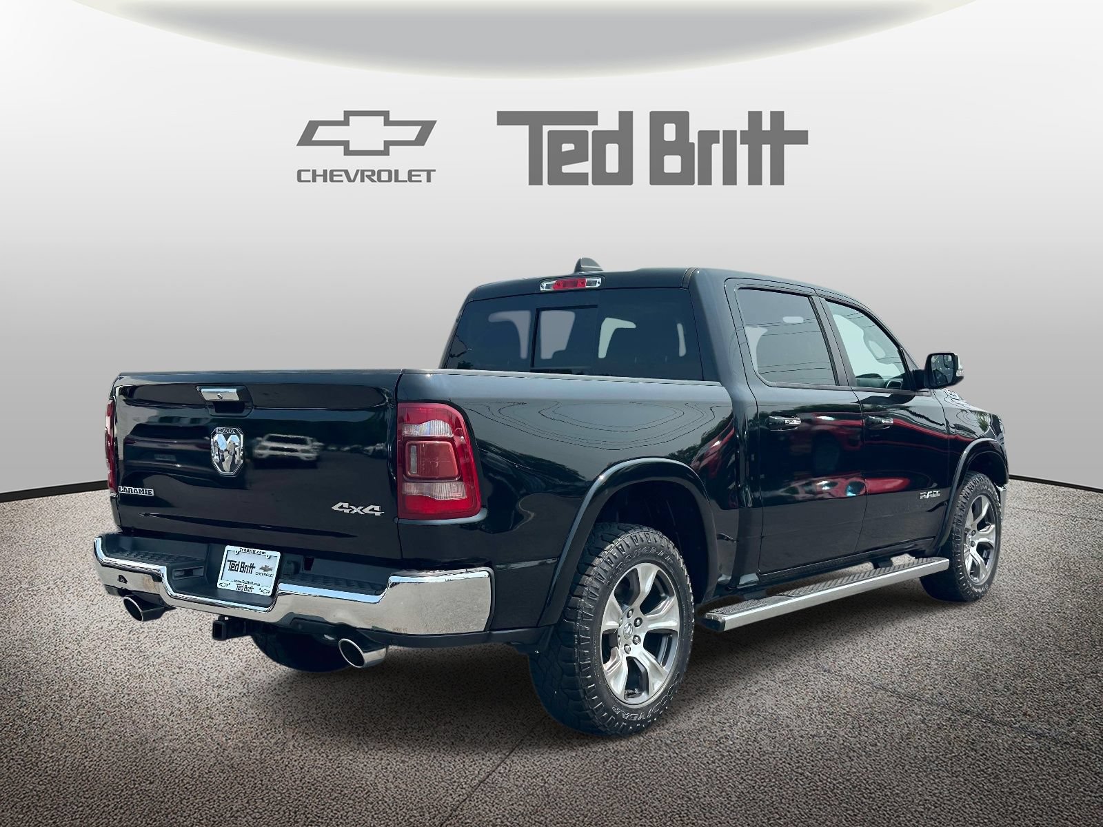 Used 2019 RAM 1500 Laramie AWD/4WD image 4