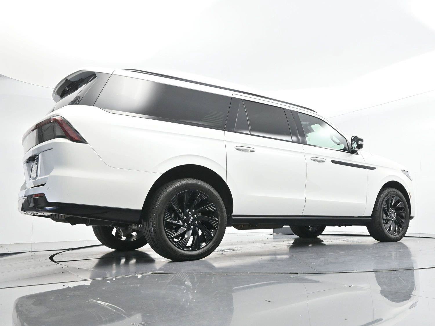 Used 2026 Lincoln Navigator L Reserve w/ Jet Appearance Package AWD/4WD image 52