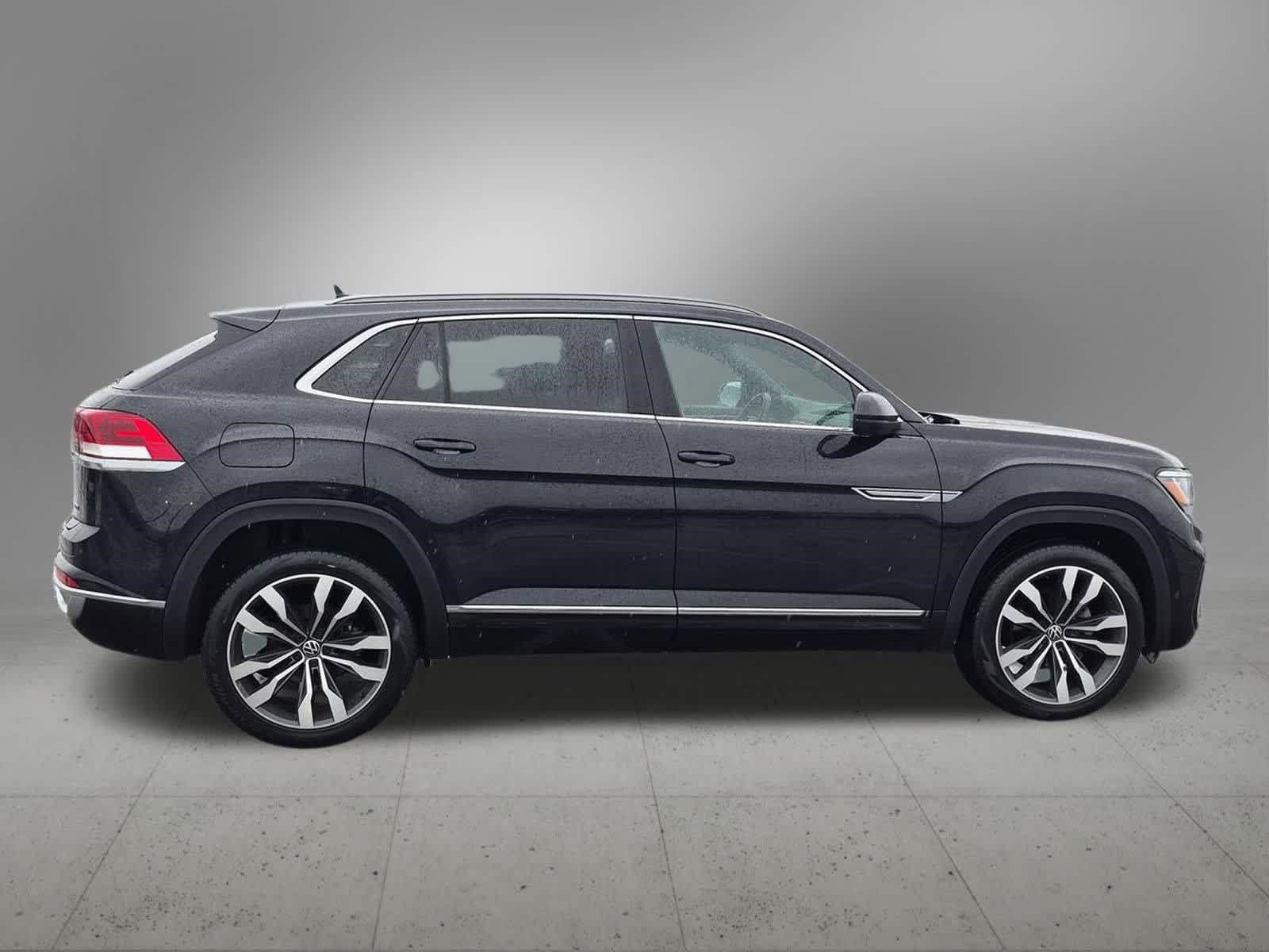 Used 2022 Volkswagen Atlas Cross Sport SEL Premium R-Line AWD/4WD image 7