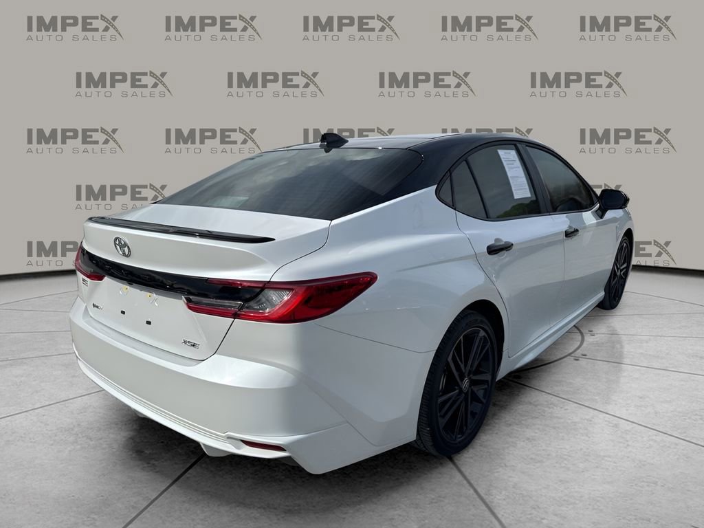 Used 2025 Toyota Camry XSE FWD image 5