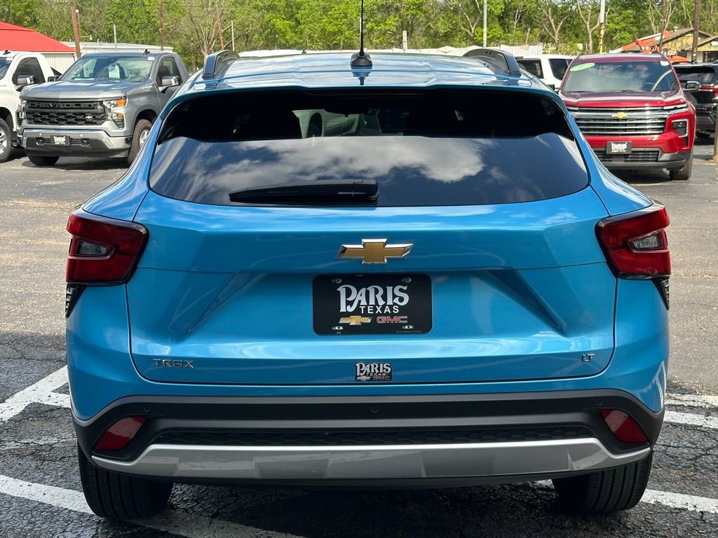 Used 2025 Chevrolet Trax LT w/ Driver Confidence Package image 5