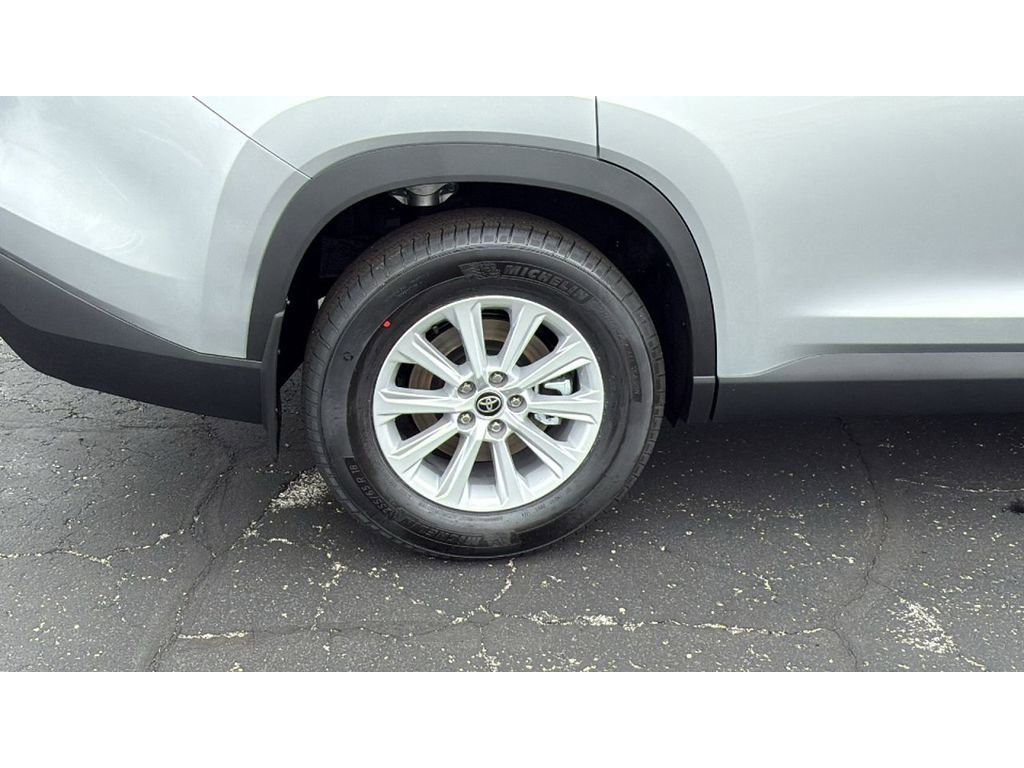 New 2026 Toyota Grand Highlander AWD image 14