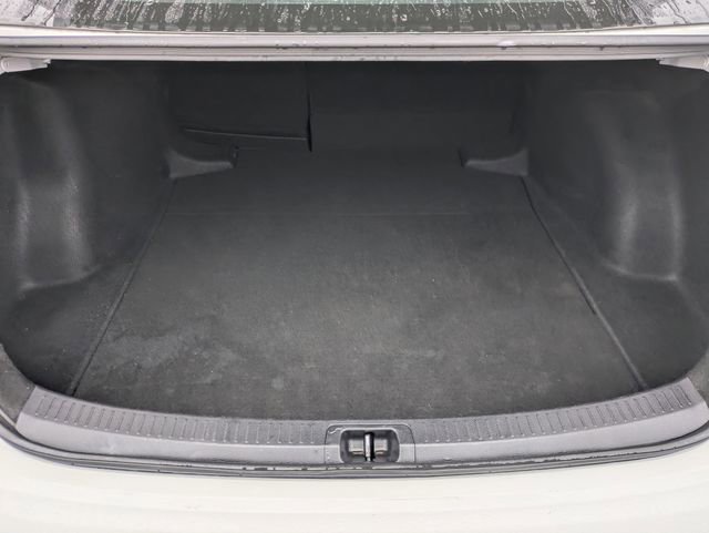 Used 2023 Toyota Corolla LE image 27