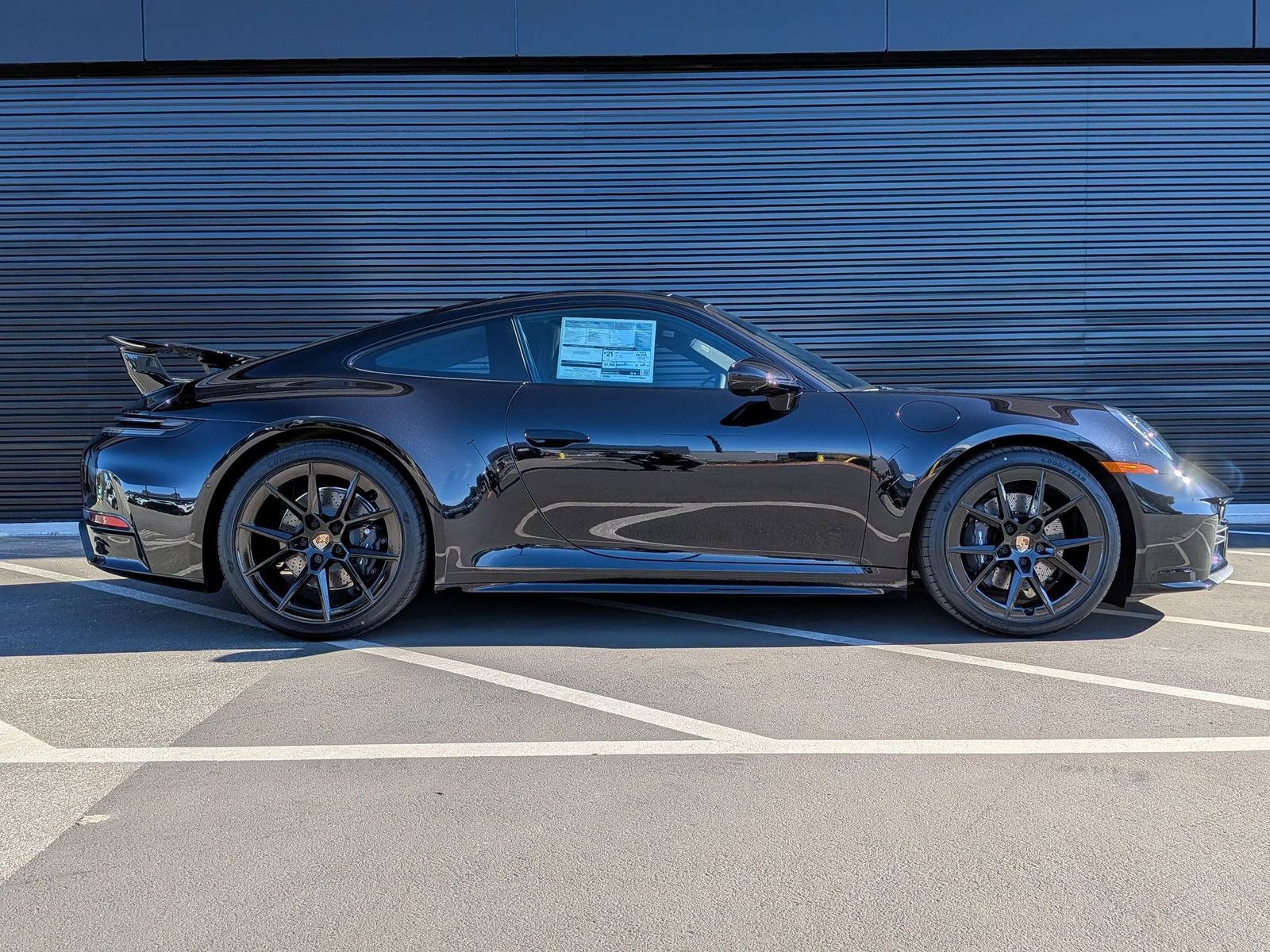 Used 2026 Porsche 911 Carrera image 8