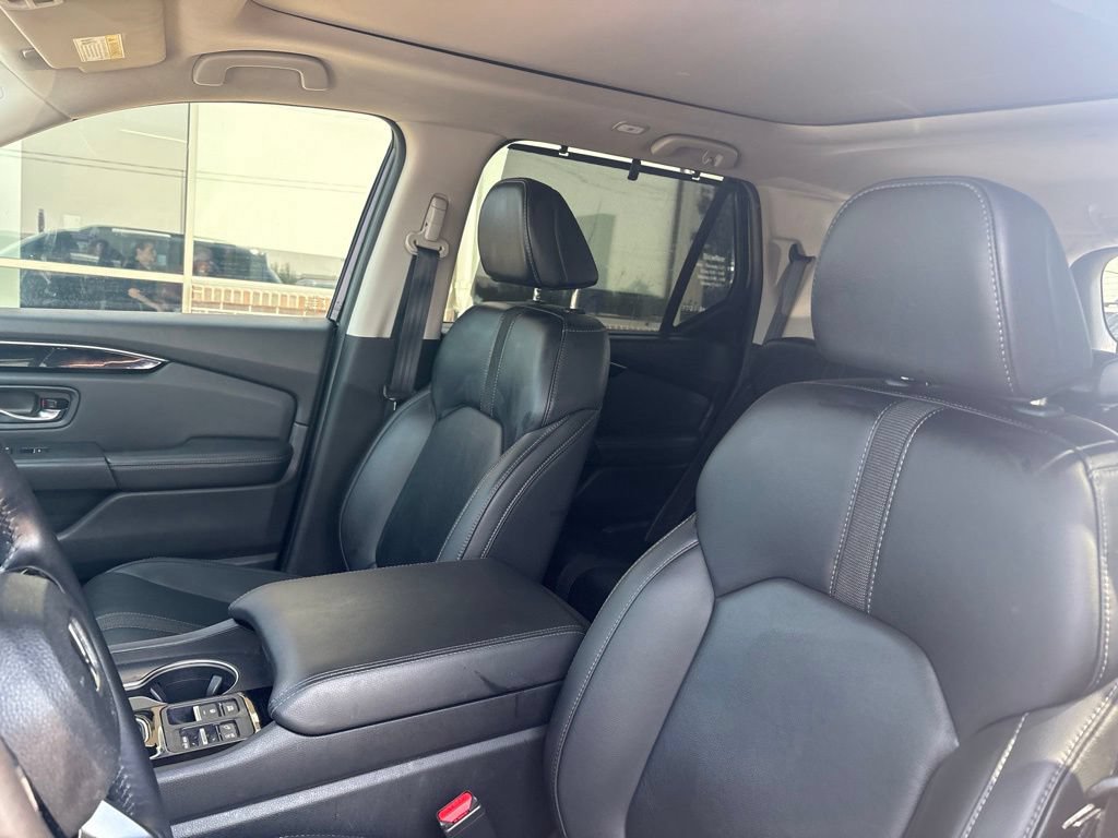Certified 2023 Honda Pilot Touring image 12