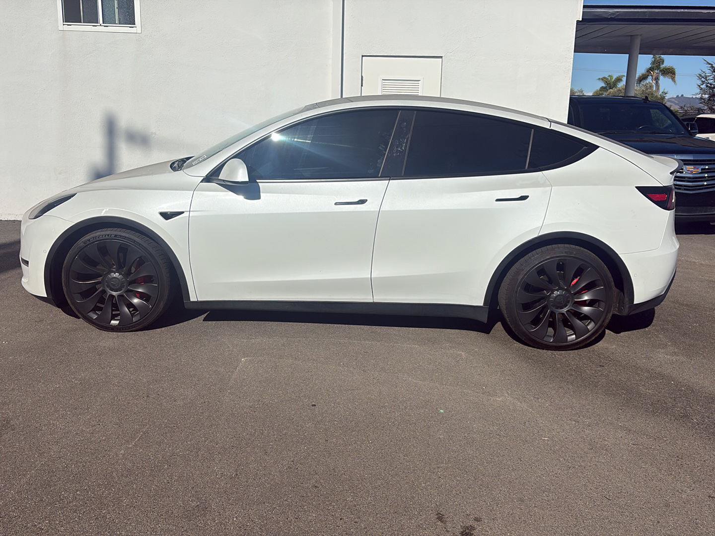 Used 2022 Tesla Model Y Performance AWD/4WD image 5