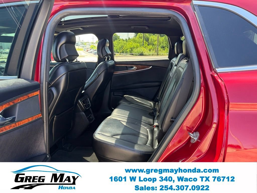 Used 2019 Lincoln Nautilus Select w/ Cargo Utility Package FWD image 27