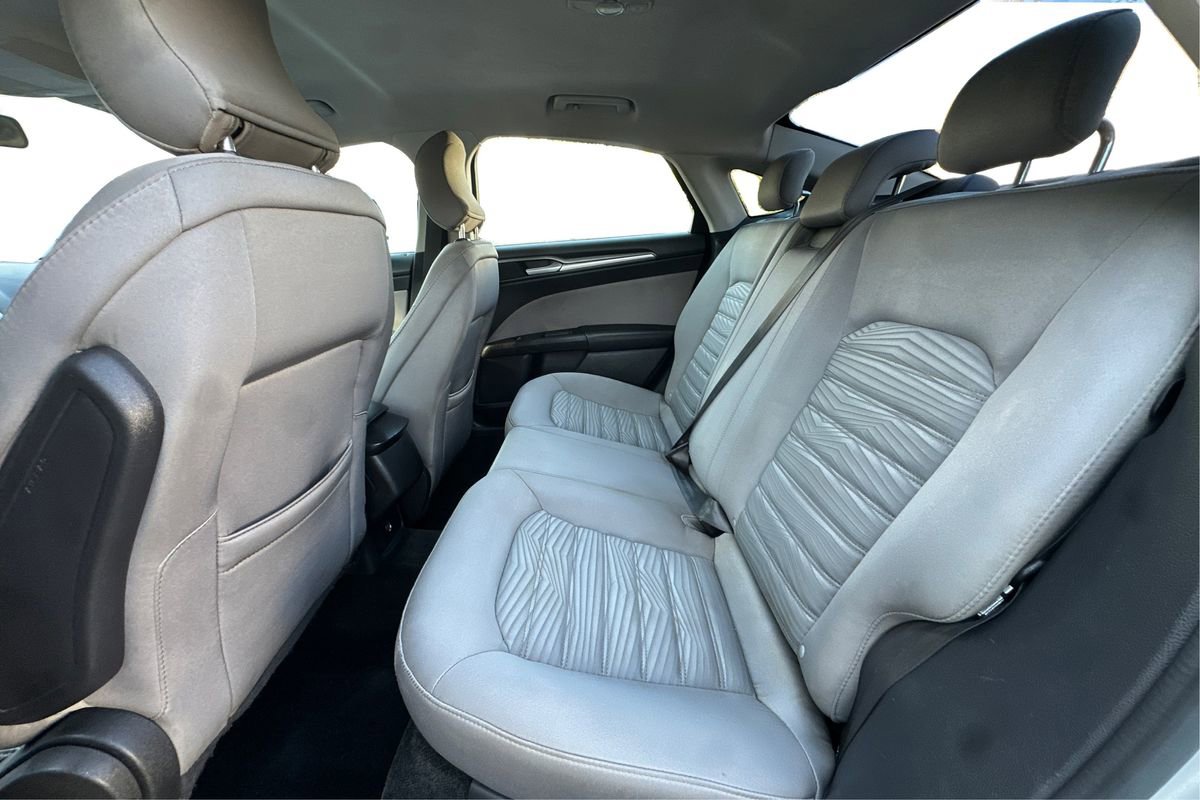 Used 2016 Ford Fusion S image 10