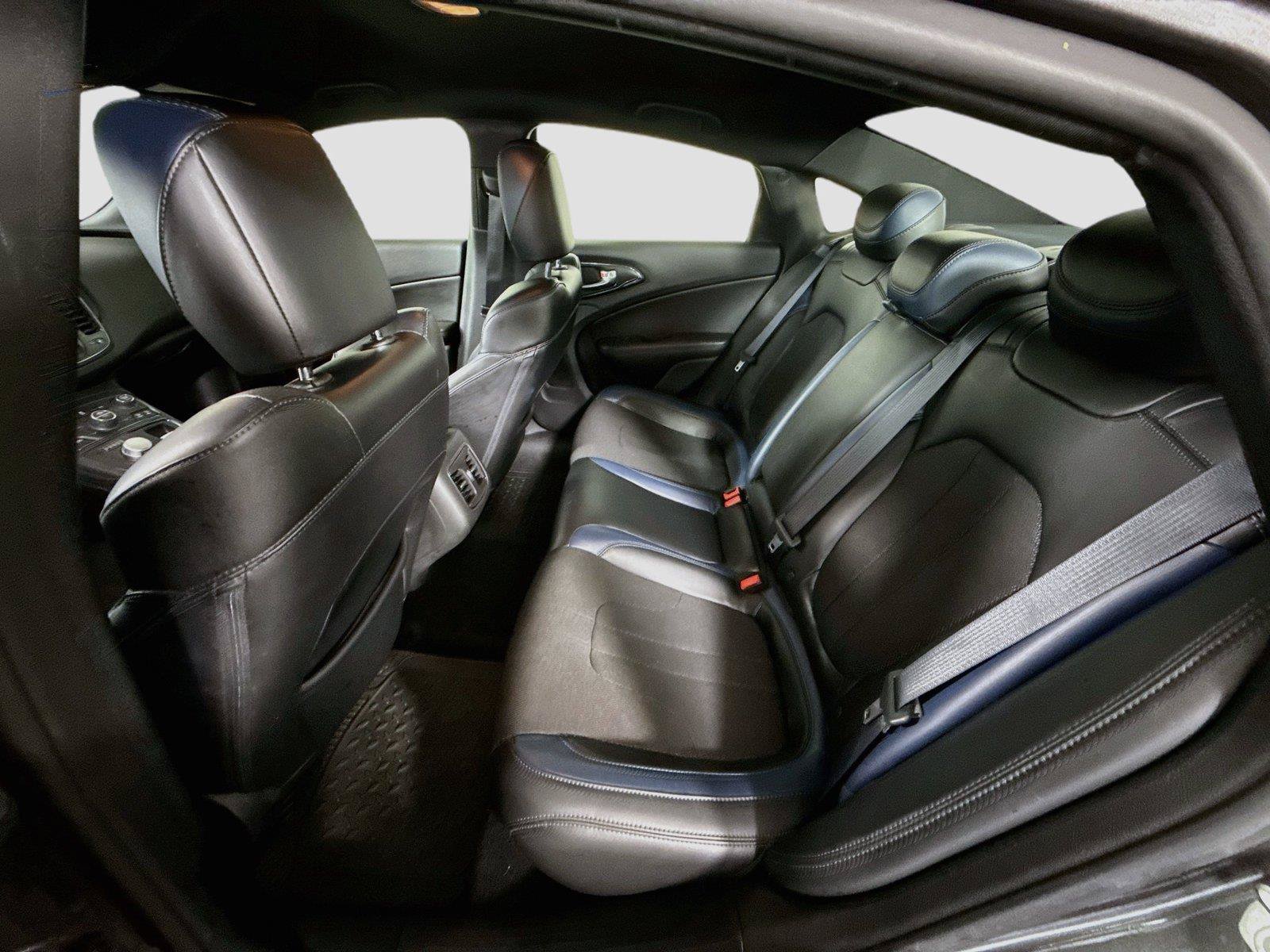 Used 2015 Chrysler 200 S FWD image 16