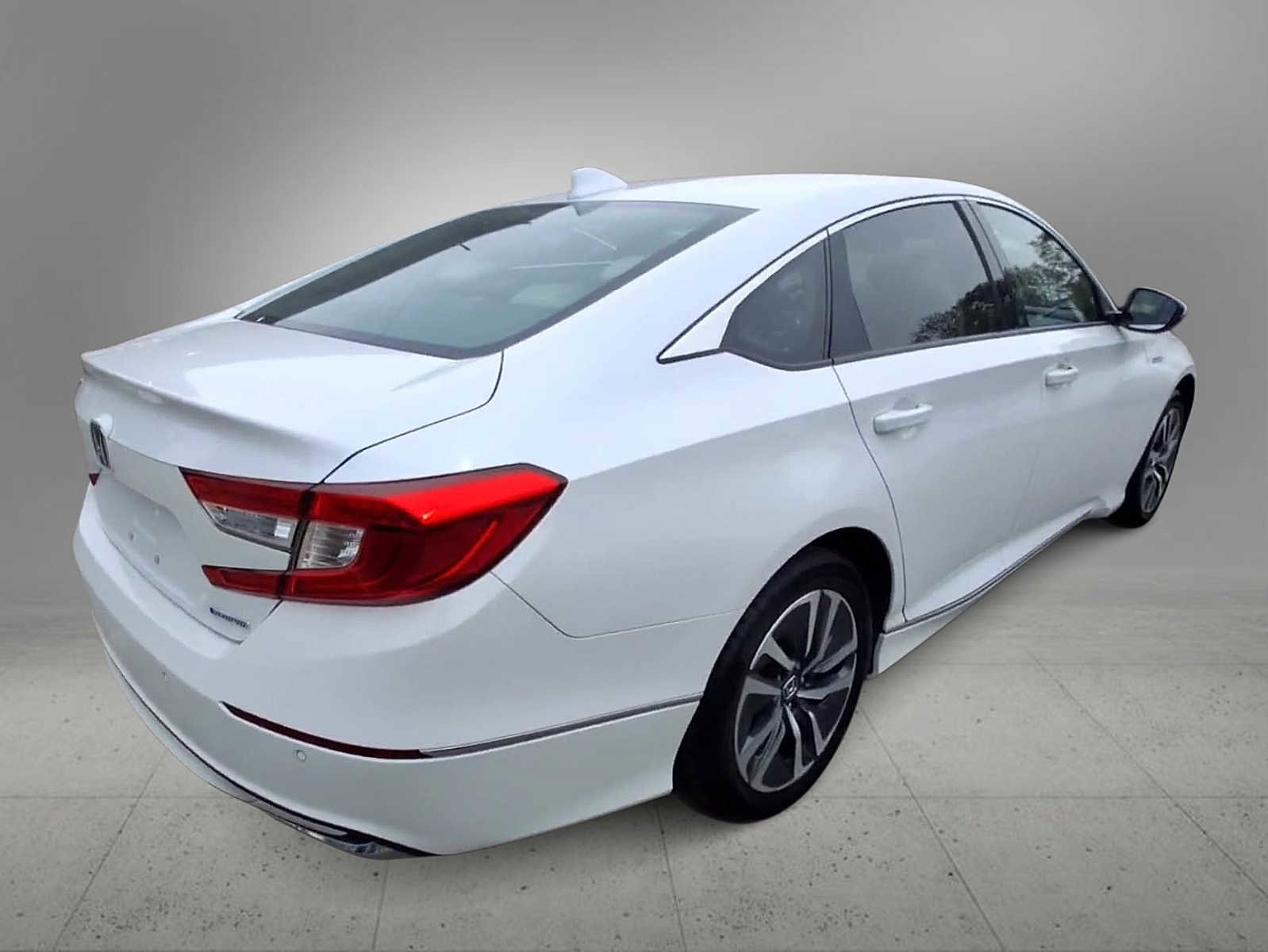 Used 2022 Honda Accord EX-L image 8