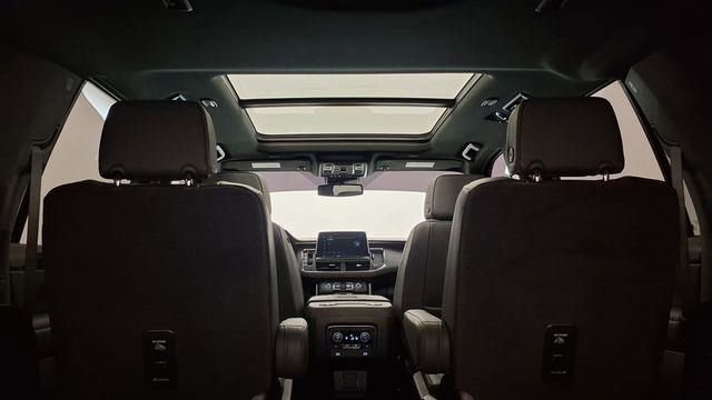 Used 2024 Chevrolet Suburban RST w/ Luxury Package image 29