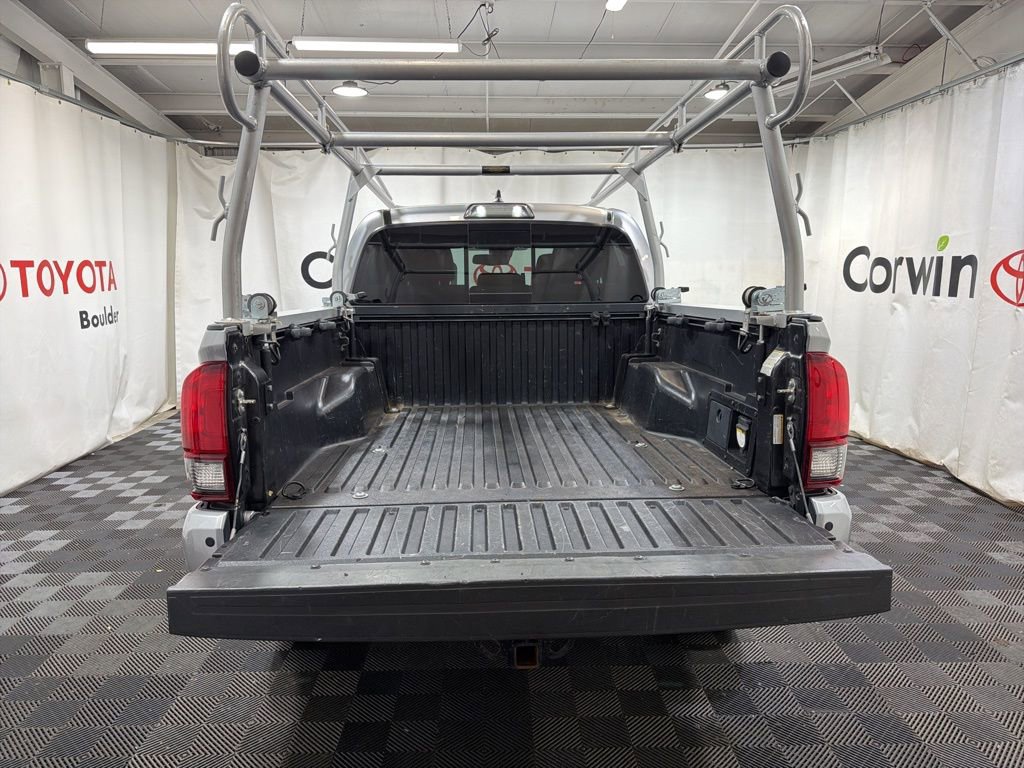 Used 2019 Toyota Tacoma TRD Sport w/ Technology Package AWD/4WD image 16