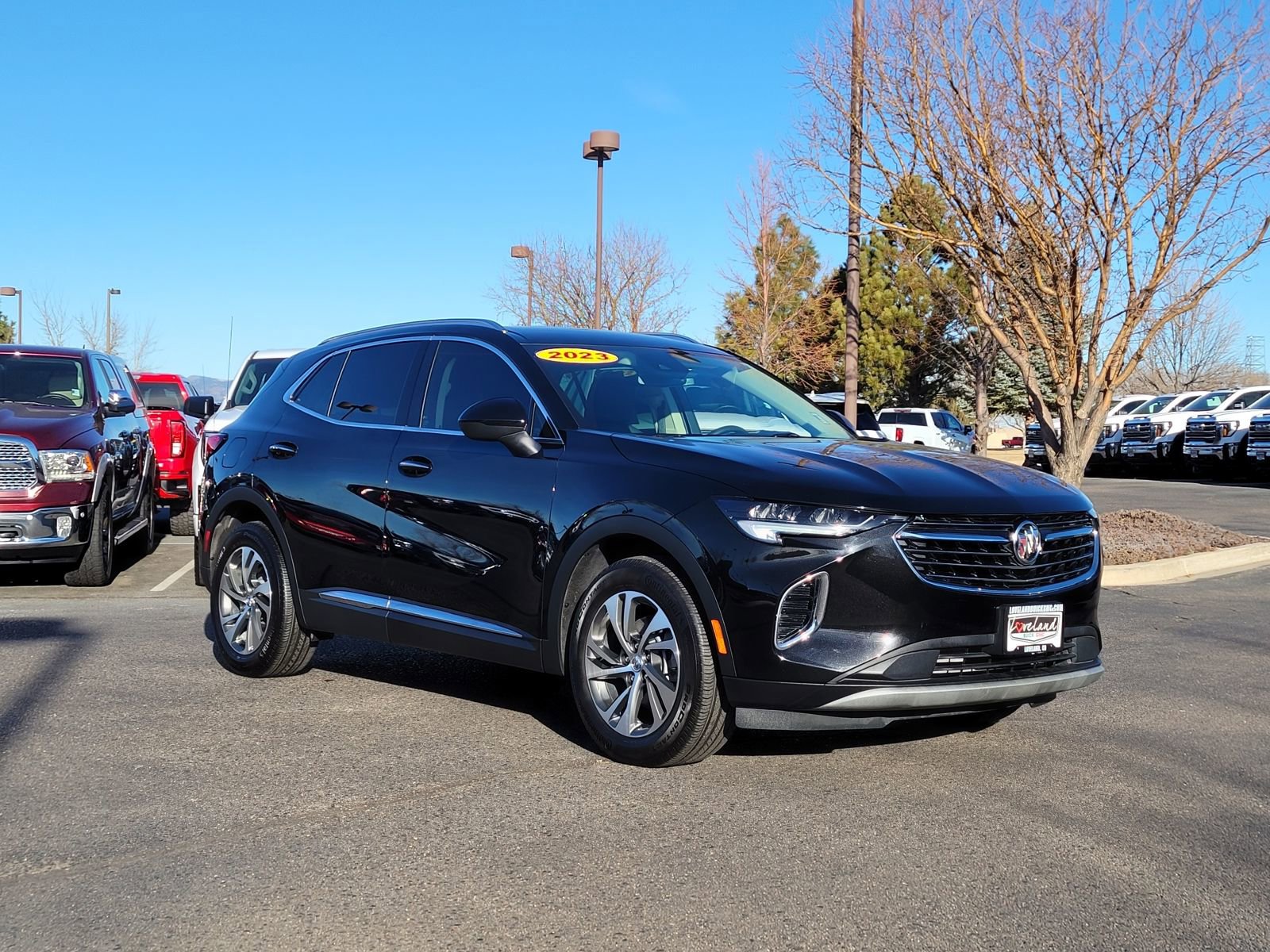 Used 2023 Buick Envision Essence image 1