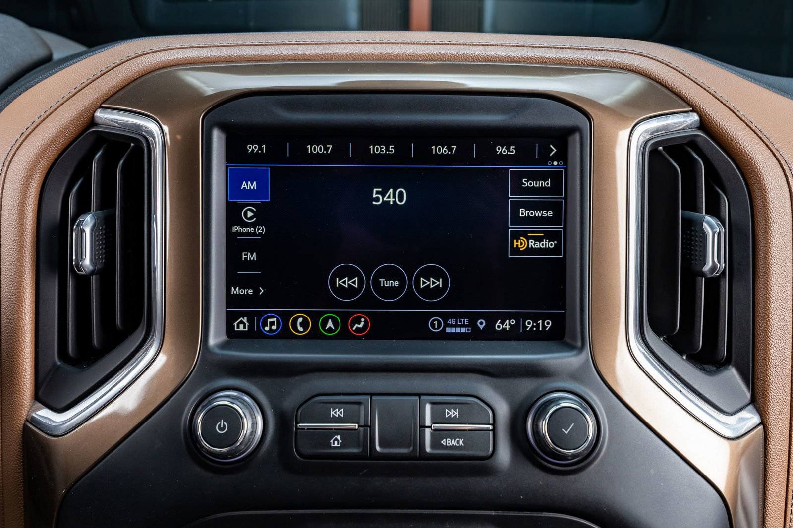 Used 2021 Chevrolet Silverado 2500 High Country w/ Z71 Off-Road Package AWD/4WD image 25