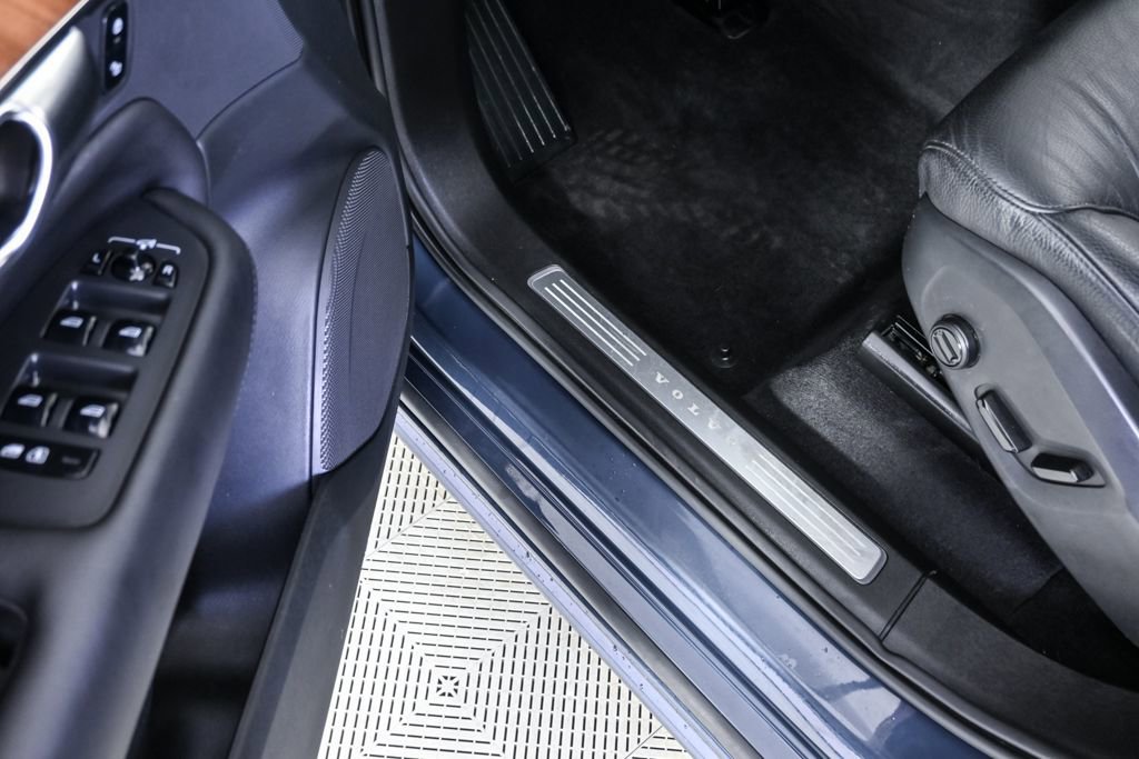 Certified 2023 Volvo XC90 B6 Plus w/ Protection Package AWD/4WD image 9