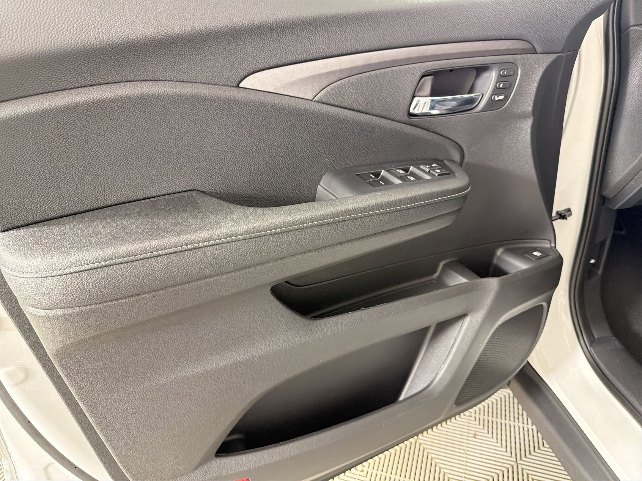 New 2026 Honda Ridgeline RTL image 13