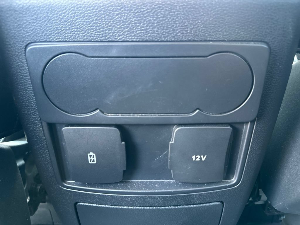 Used 2023 Ford Explorer XLT w/ Equipment Group 202A AWD/4WD image 16