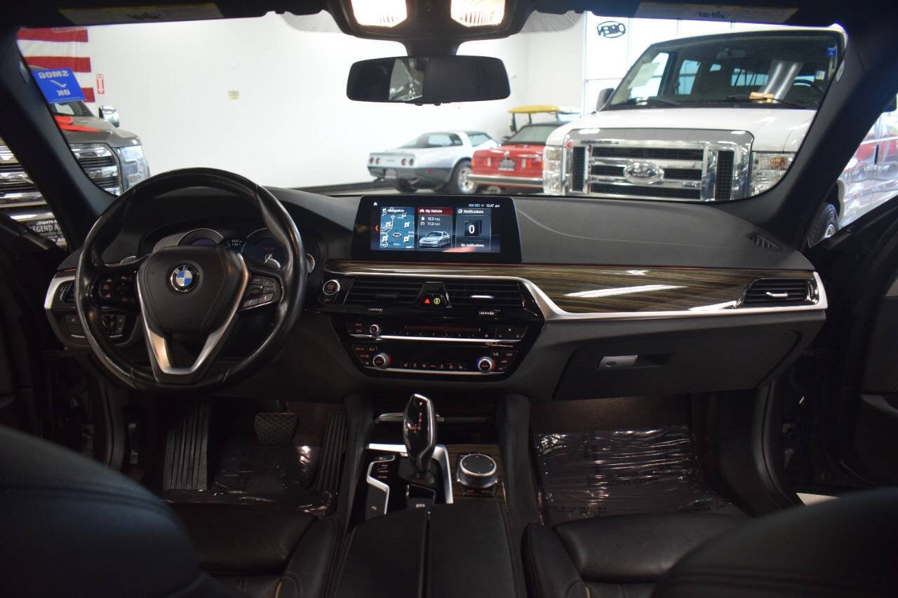 Used 2018 BMW 540i RWD image 43