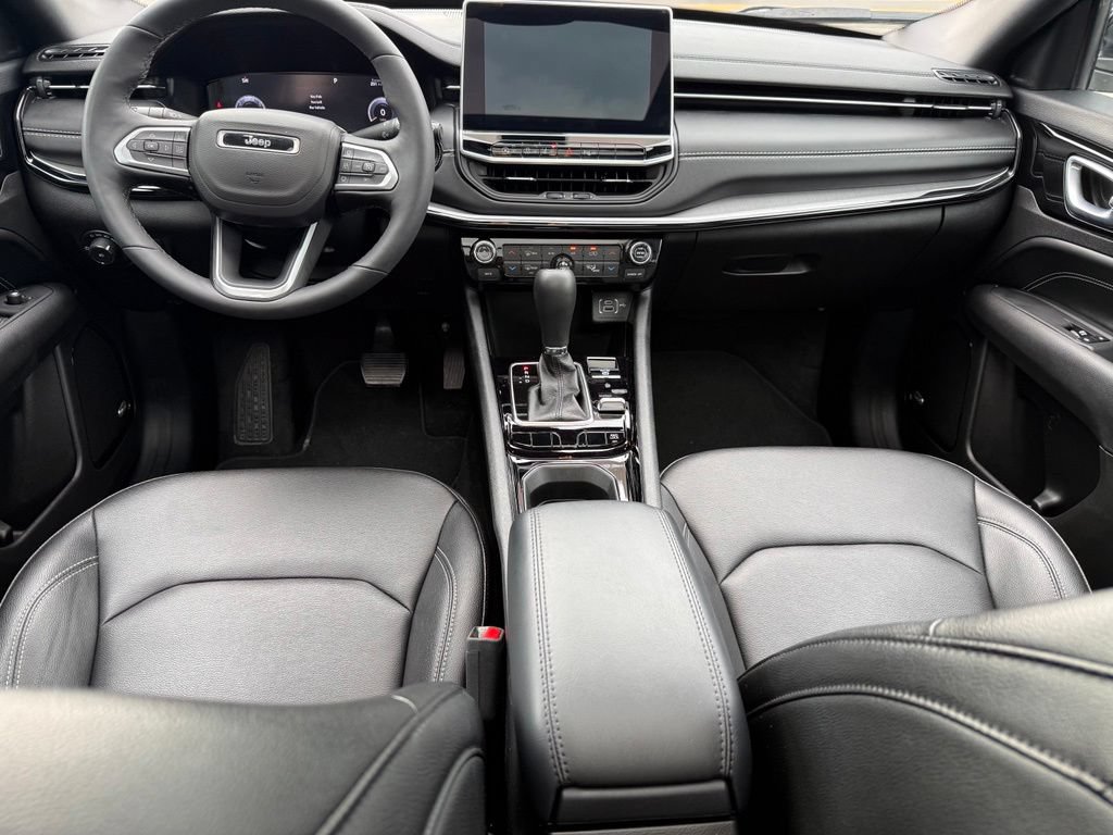 Used 2024 Jeep Compass Limited w/ High Altitude Package AWD/4WD image 13