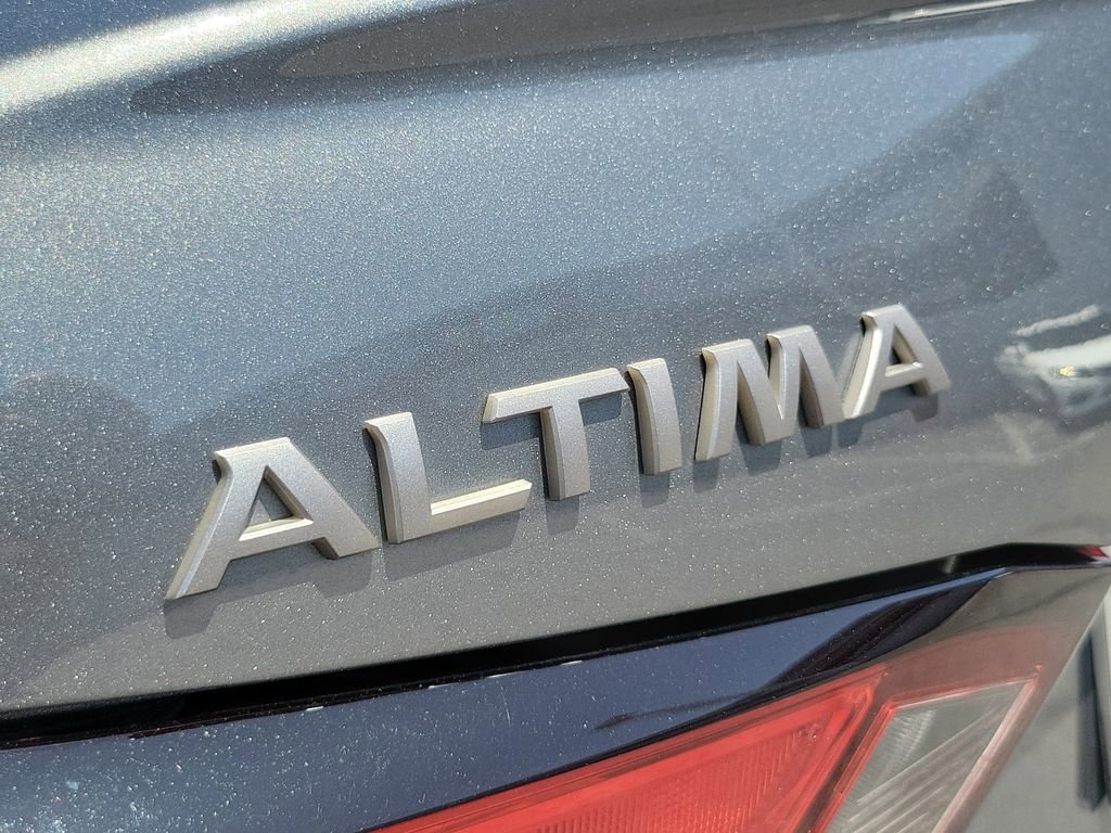 Used 2023 Nissan Altima 2.5 SV FWD image 23