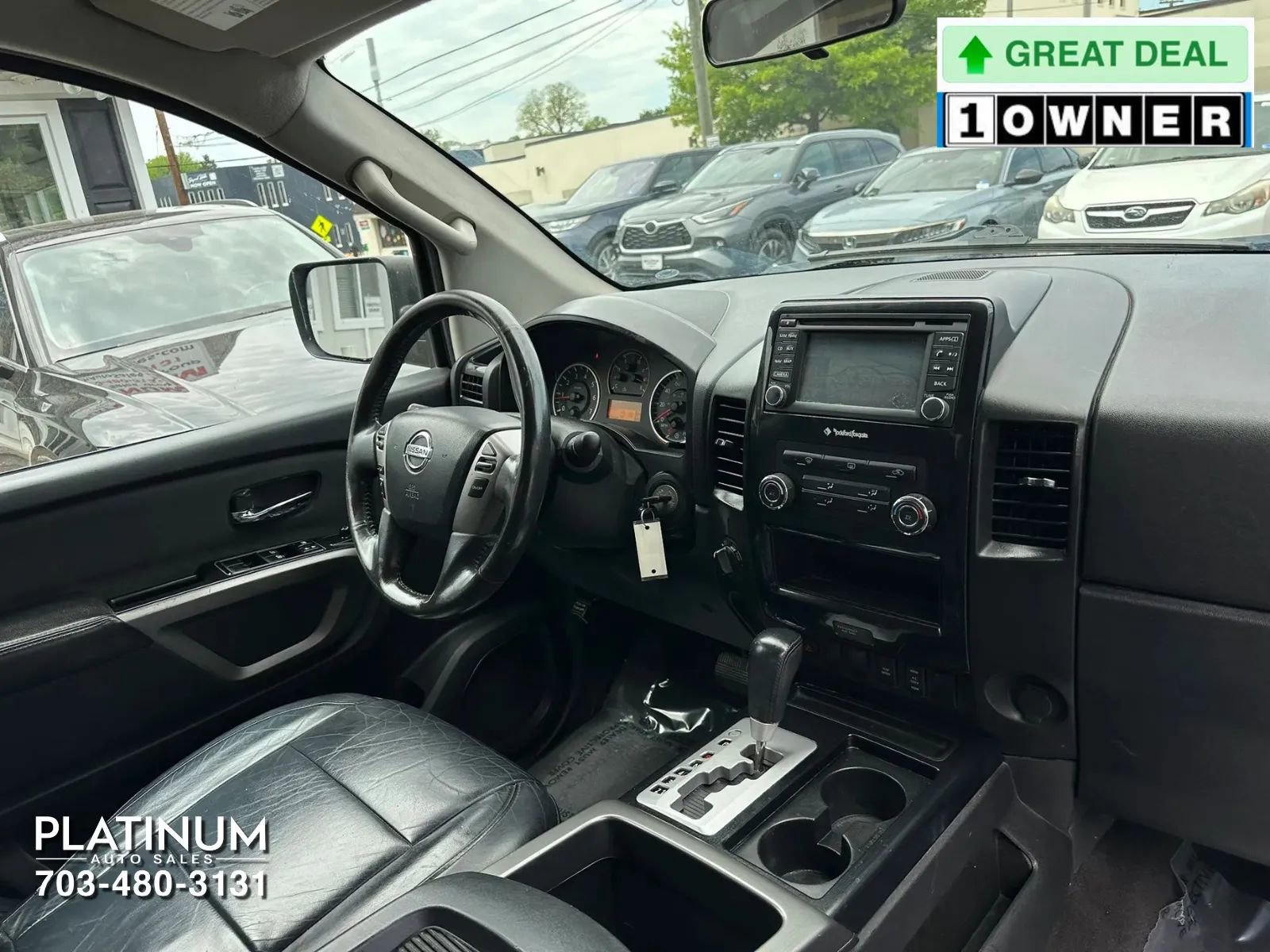 Used 2015 Nissan Titan SV w/ SV Value Truck Package AWD/4WD image 11