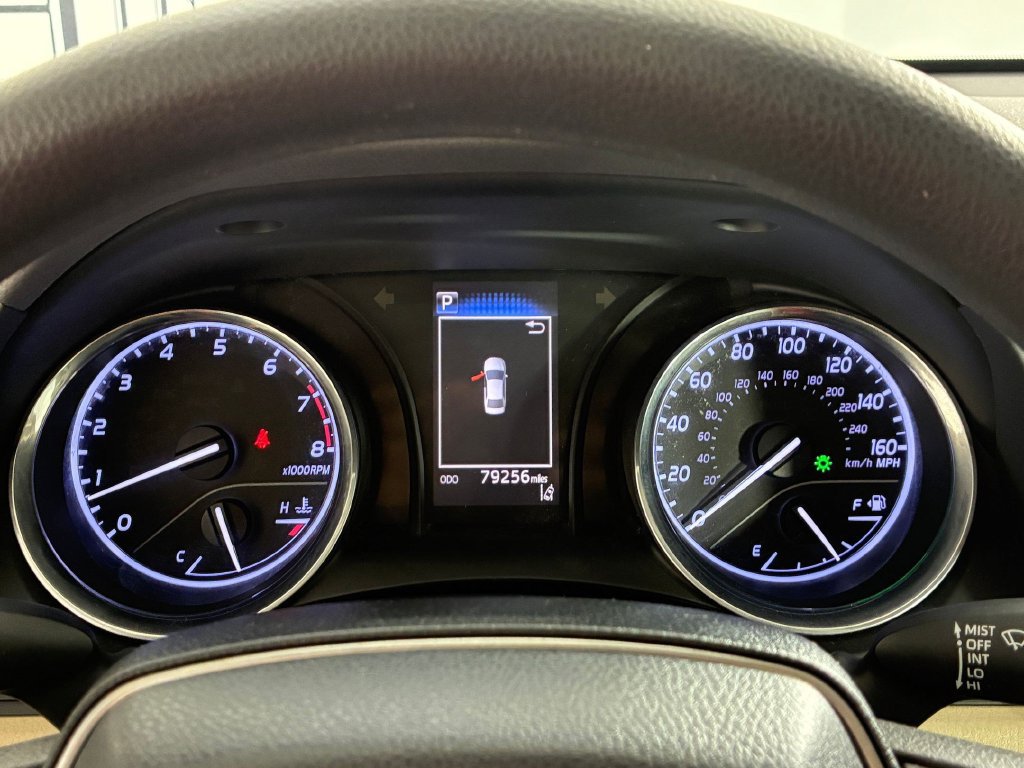 Used 2018 Toyota Camry LE FWD image 20