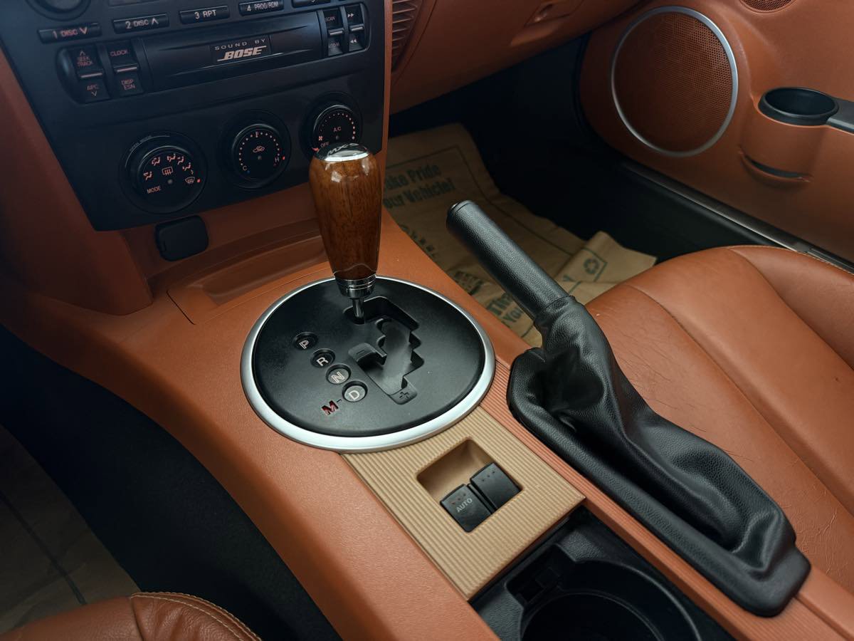 Used 2006 MAZDA MX-5 Miata Grand Touring w/ Premium Pkg RWD image 42