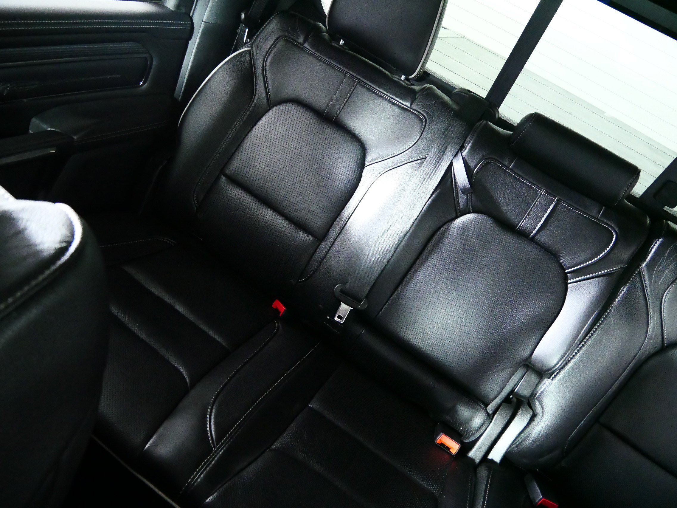 Used 2019 RAM 1500 Limited AWD/4WD image 12