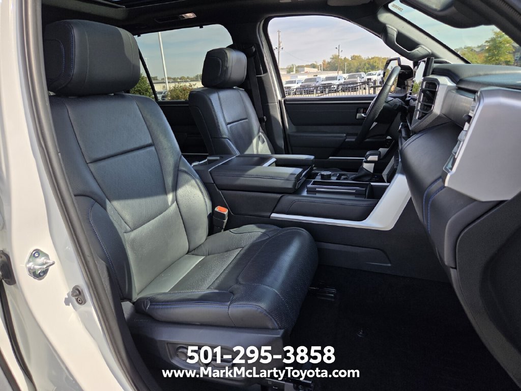 Used 2024 Toyota Sequoia Platinum AWD/4WD image 18