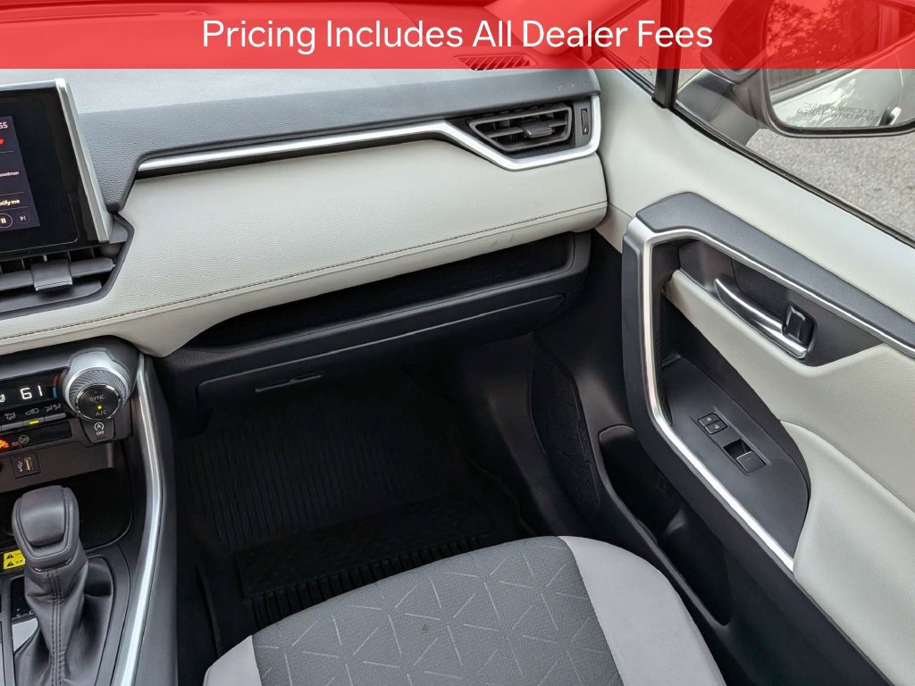 Certified 2025 Toyota RAV4 XLE w/ Convenience Package FWD image 18