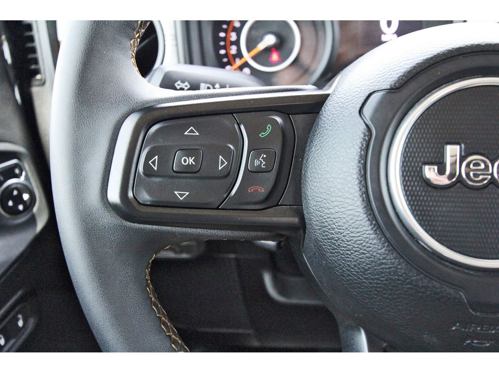 Used 2024 Jeep Wrangler Unlimited Sport AWD/4WD image 22
