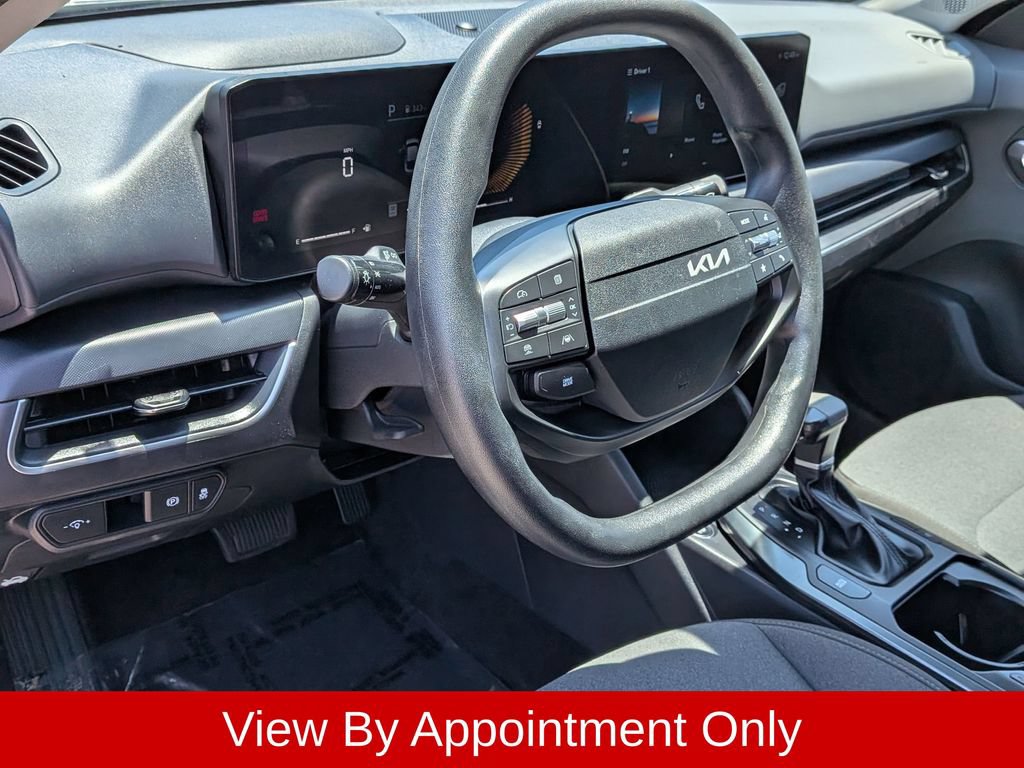 Used 2025 Kia K4 FWD image 15