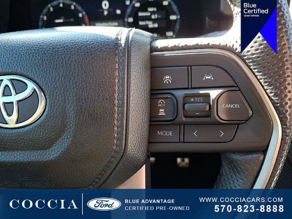 Used 2024 Toyota Tacoma TRD Sport AWD/4WD image 21
