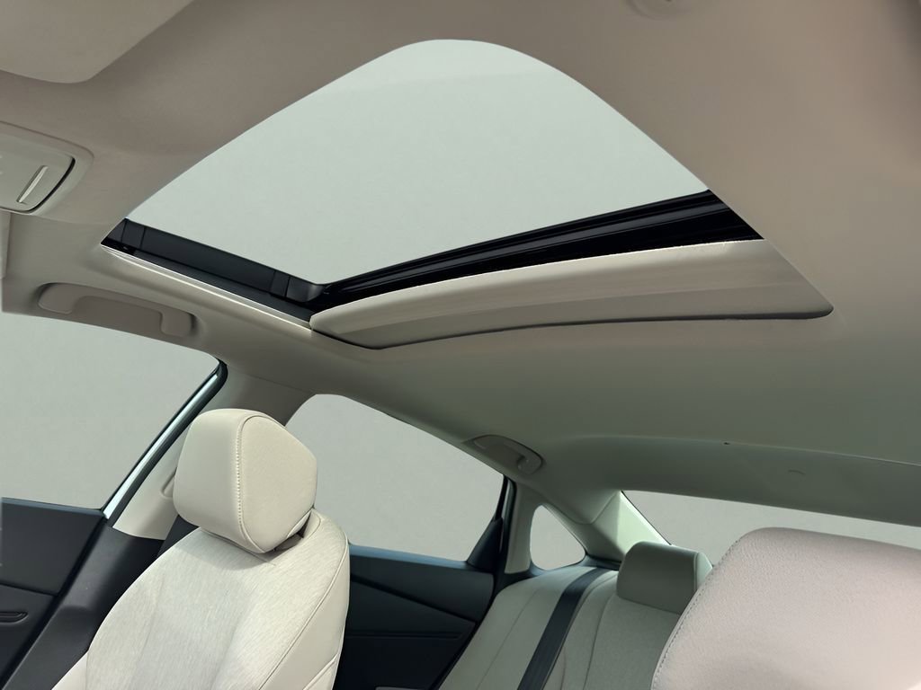 Used 2024 Honda Accord EX image 11