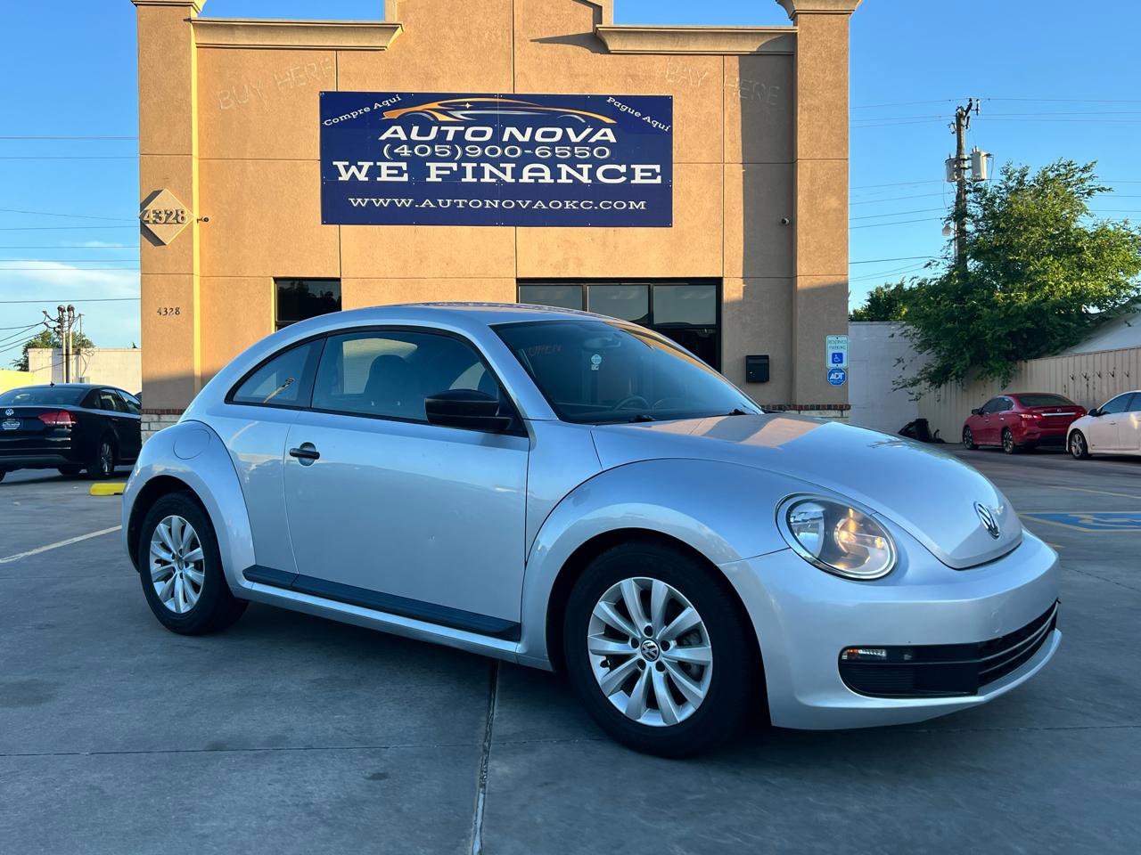 Used 2013 Volkswagen Beetle 2.5 FWD image 1