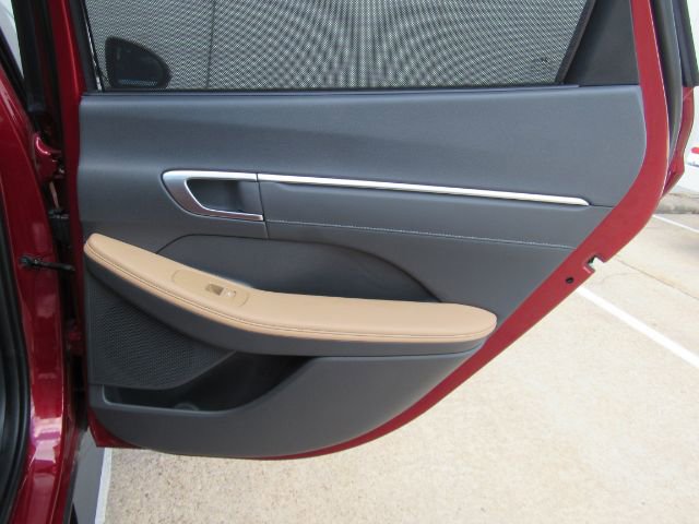 Used 2023 Hyundai Sonata Limited image 28