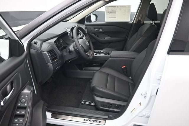 New 2026 Nissan Rogue Dark Armor AWD/4WD image 9