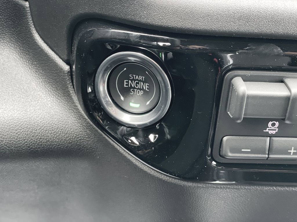 New 2026 GMC Sierra 3500 SLT image 47