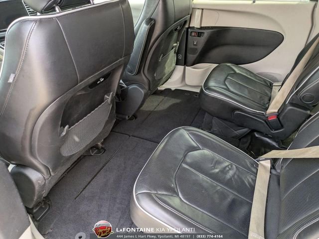 Used 2021 Chrysler Pacifica Limited AWD/4WD image 25