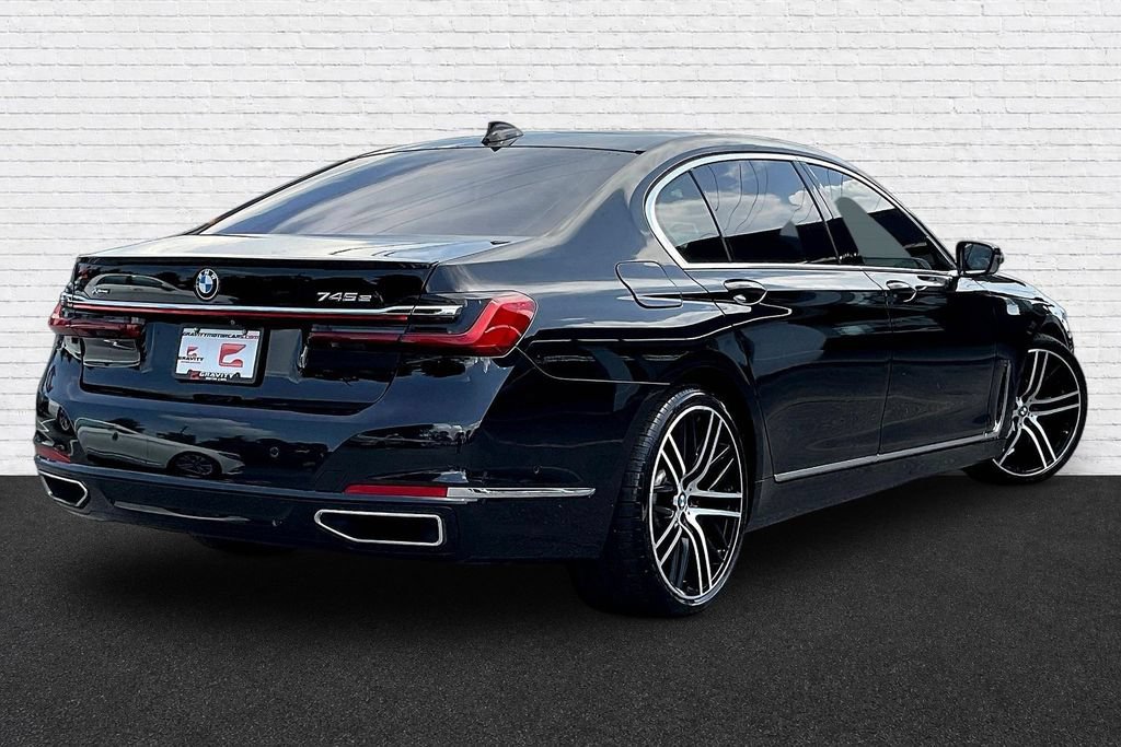 Used 2020 BMW 745e xDrive AWD/4WD image 6