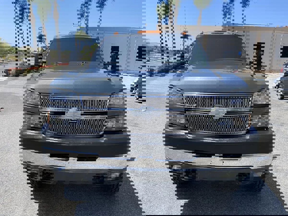 Used 2007 Chevrolet Silverado 3500 LT w/ Heavy-Duty Power Package image 2