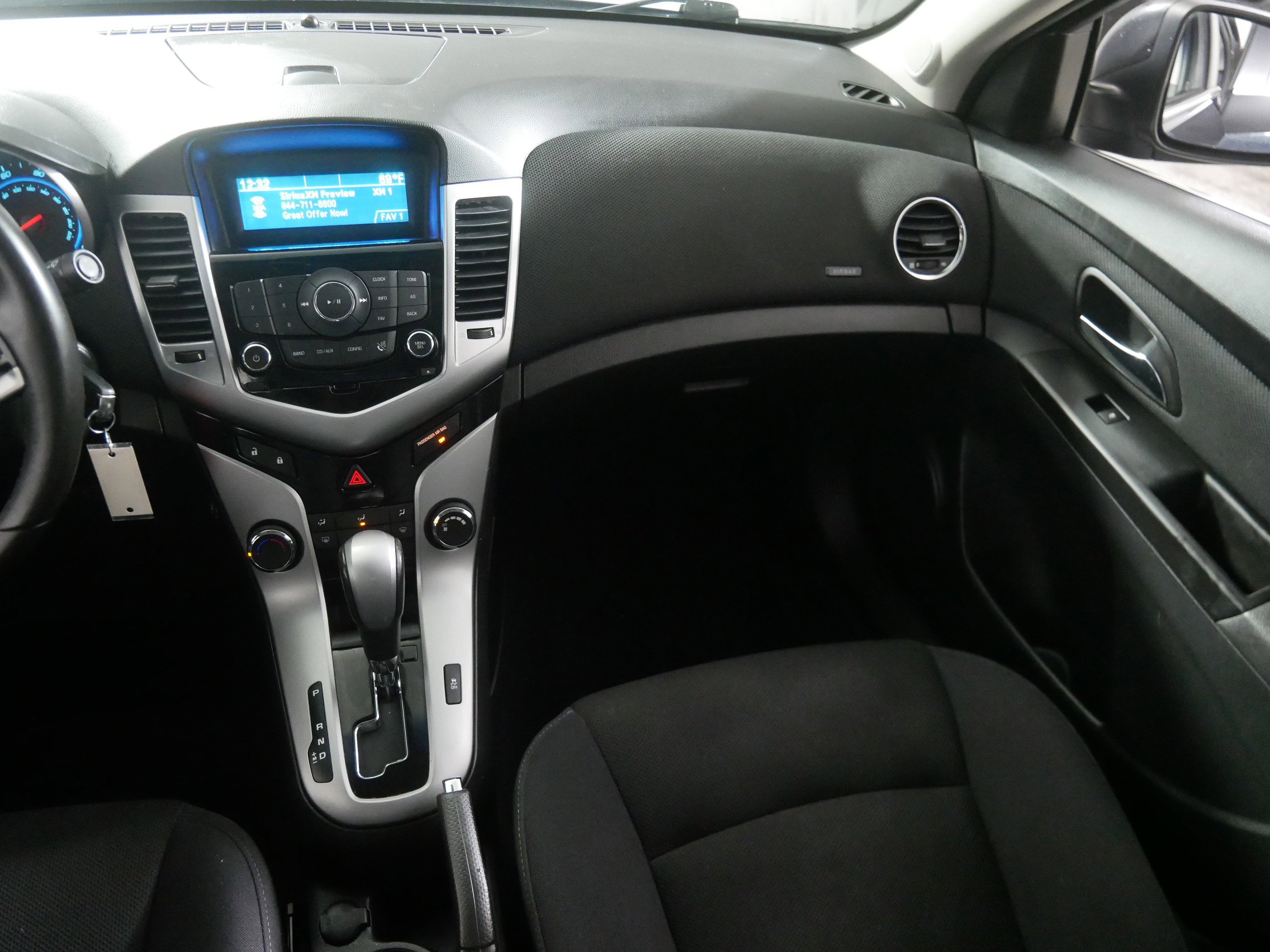 Used 2012 Chevrolet Cruze LT image 11