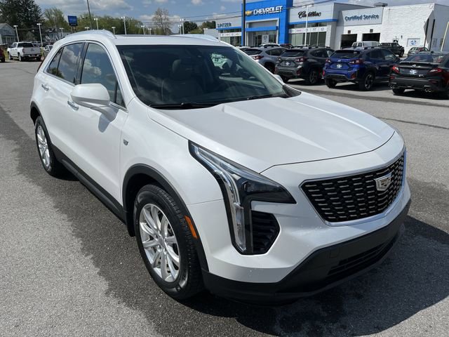 Used 2019 Cadillac XT4 Luxury w/ Cold Weather Package AWD/4WD image 10