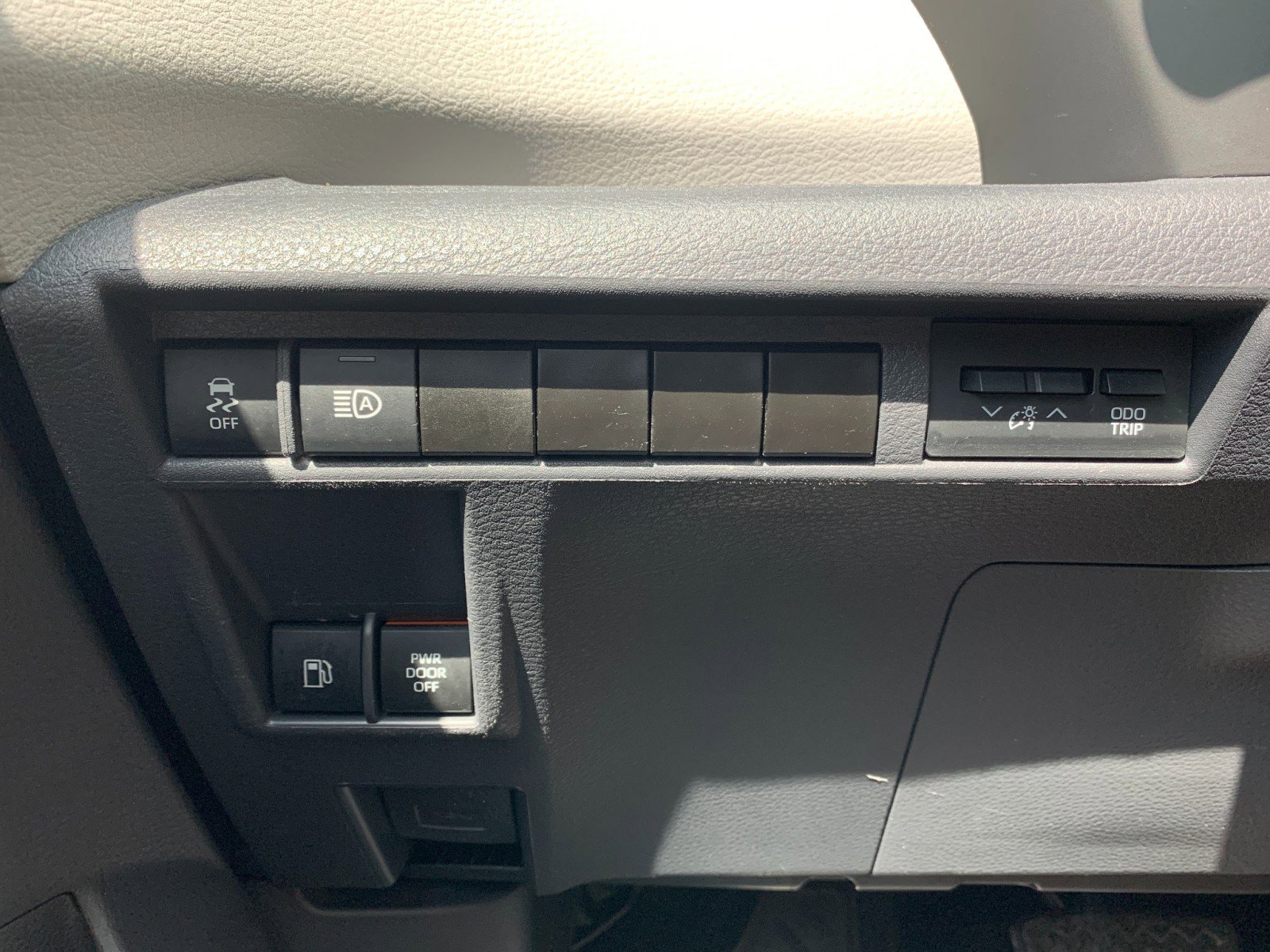 Used 2022 Toyota Sienna XLE AWD/4WD image 15