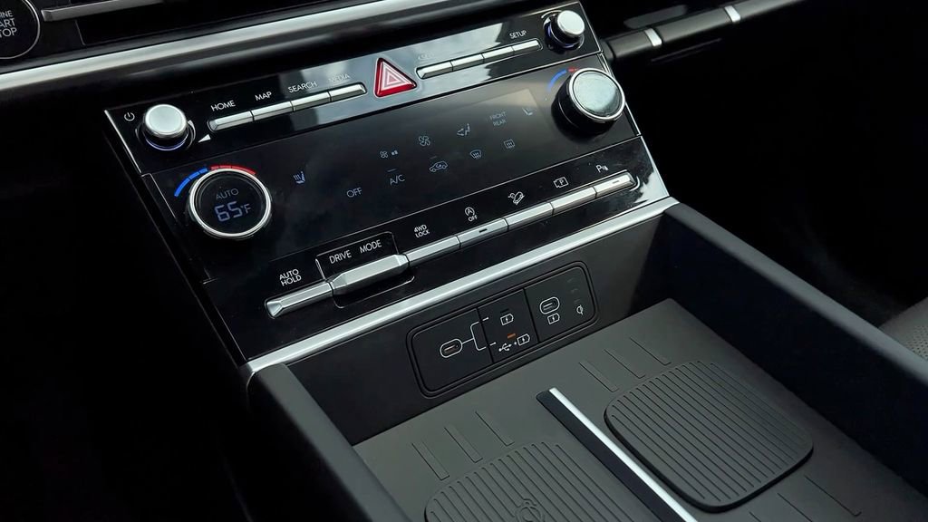 Used 2024 Hyundai Santa Fe XRT image 33
