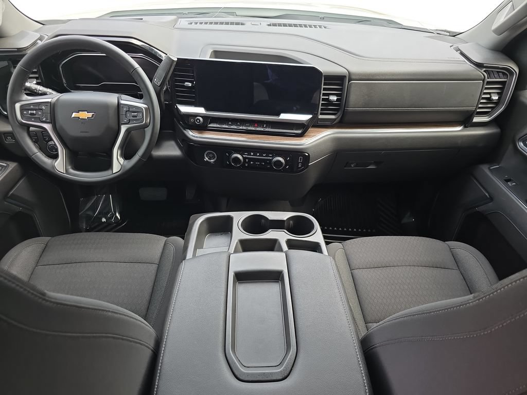 Used 2023 Chevrolet Silverado 1500 LT AWD/4WD image 9